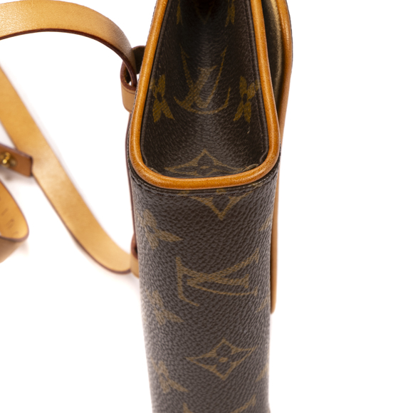 Louis Vuitton Florentine - Picture 7 of 10